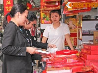 Hà Nội: Nhộn nhịp mua sắm lịch Tết Bính Thân 2016