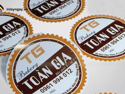 Tư vấn chọn dịch vụ in decal nhựa, decal giấy hiệu quả