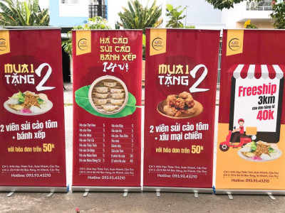 In standee quảng cáo tại Hà Nội